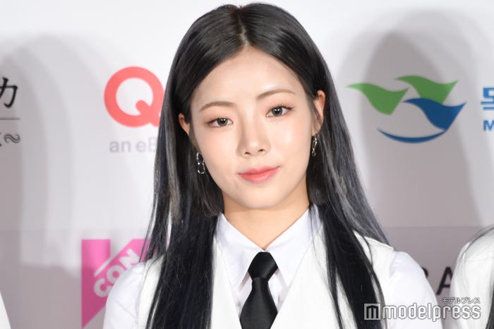 ゴウン(C)モデルプレス