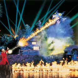 今夏復活する「ファンタズミック!」 (C)Disney