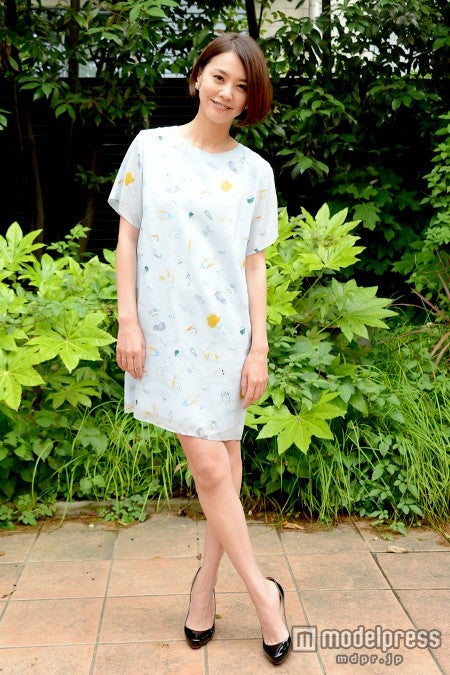 30代を迎え、仕事や恋愛観にも変化が生まれてきたという浅見れいな