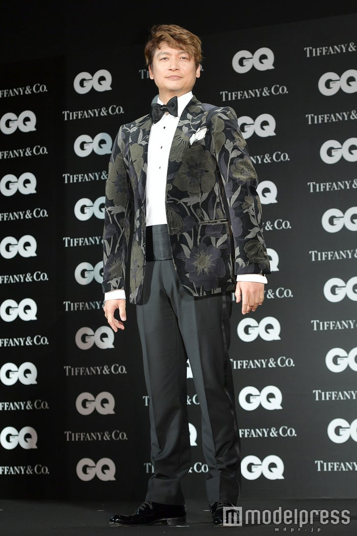 香取慎吾 草なぎ剛 稲垣吾郎ら 輝く男 の授賞式ファッションは ブランド一覧 モデルプレス 香取慎吾 草なぎ剛 稲垣吾郎ら 輝く男 の授賞式ファッションは ブランド一覧 モデルプレス
