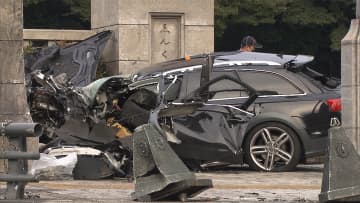 明治神宮前の橋 車突っ込む 酒気帯び運転 男を逮捕 モデルプレス