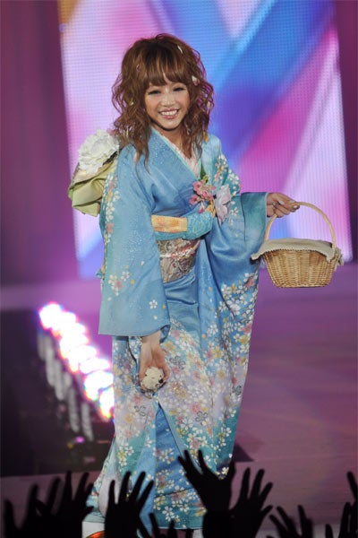 くみっきー、20歳バースデー　「Girls Award」ランウェイで感動の涙