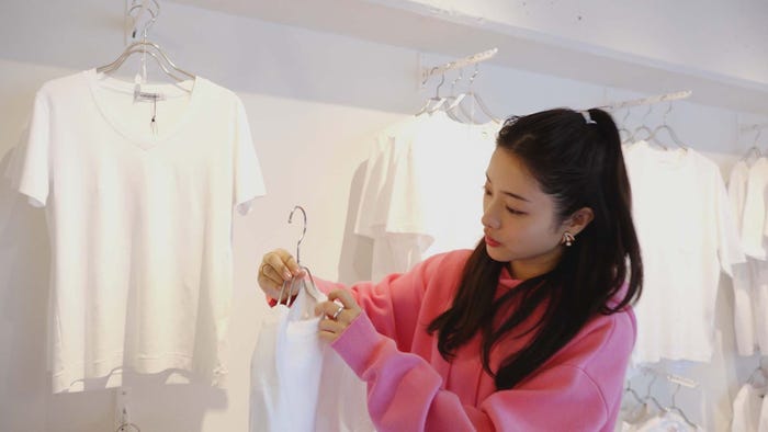 石原さとみ/チャレンジ動画より(提供写真)