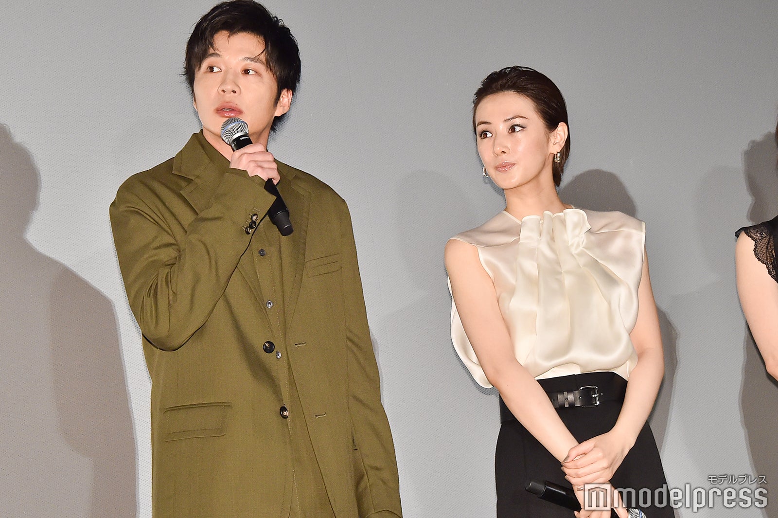 田中圭、北川景子 （C）モデルプレス