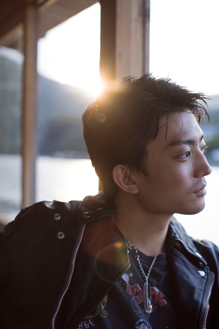 「伊藤健太郎カレンダー2024」(東京ニュース通信社刊)