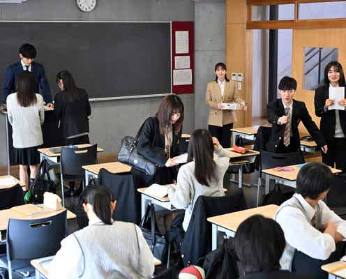 「御上先生」初期台本で元恋人関係だった生徒とは「制服の着こなしにも隠されてたんだ」「アツい」と反響