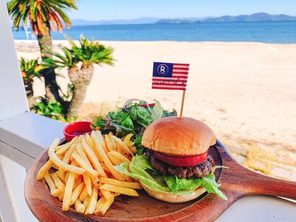 R DRIVE IN ～BEACH SIDE THEATER～（提供画像）