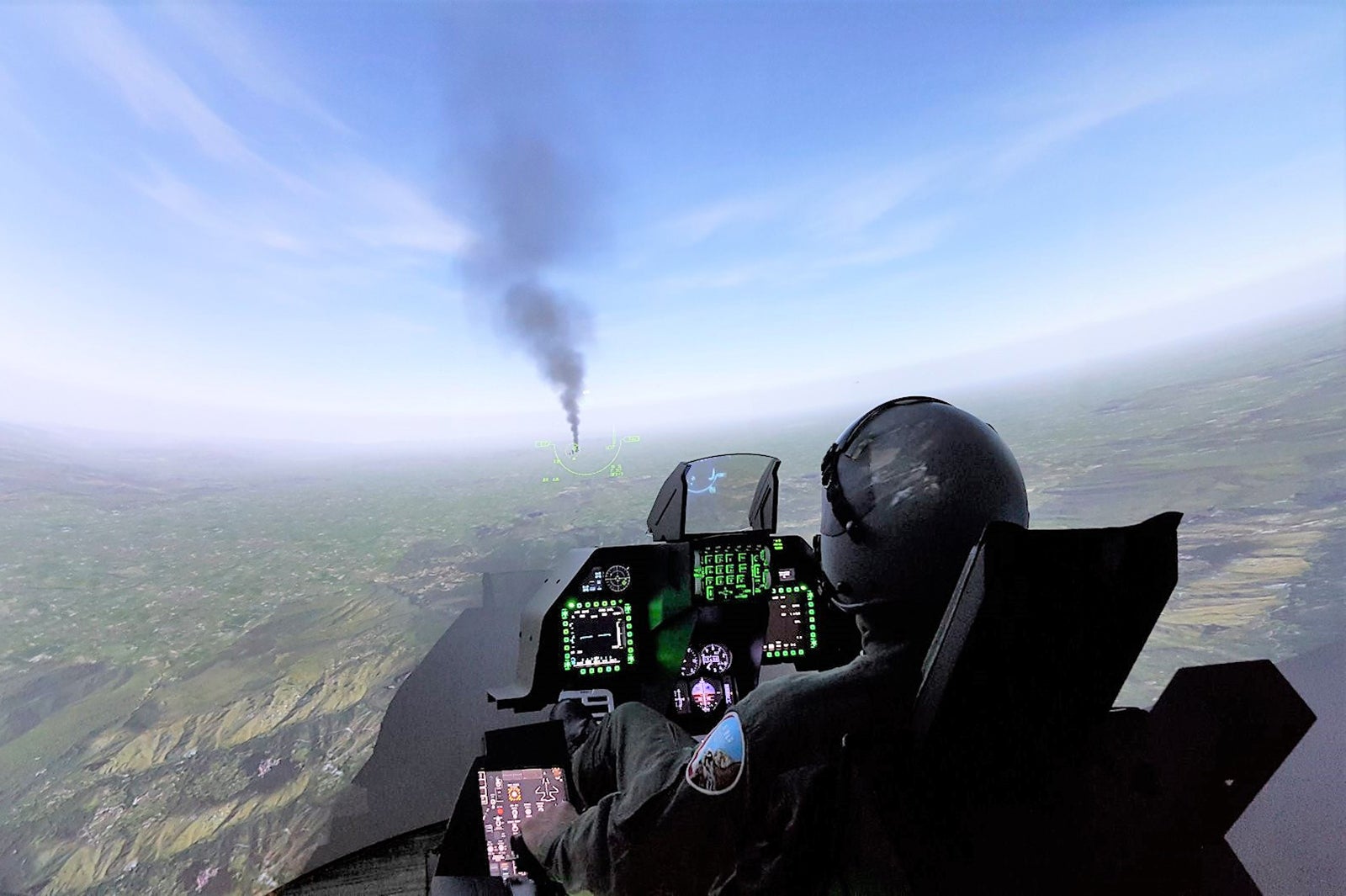 戦闘機ファイター体験／画像提供：羽田みらい開発