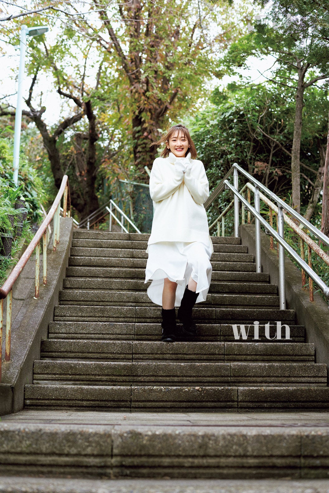 生駒里奈、大人びた表情＆憂いを帯びた眼差し…新たな魅力発揮