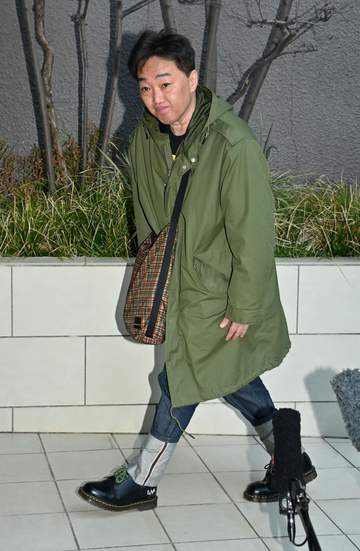 活動再開のスピードワゴン小沢「また漫才でやっていくのでよろしくお願いします」