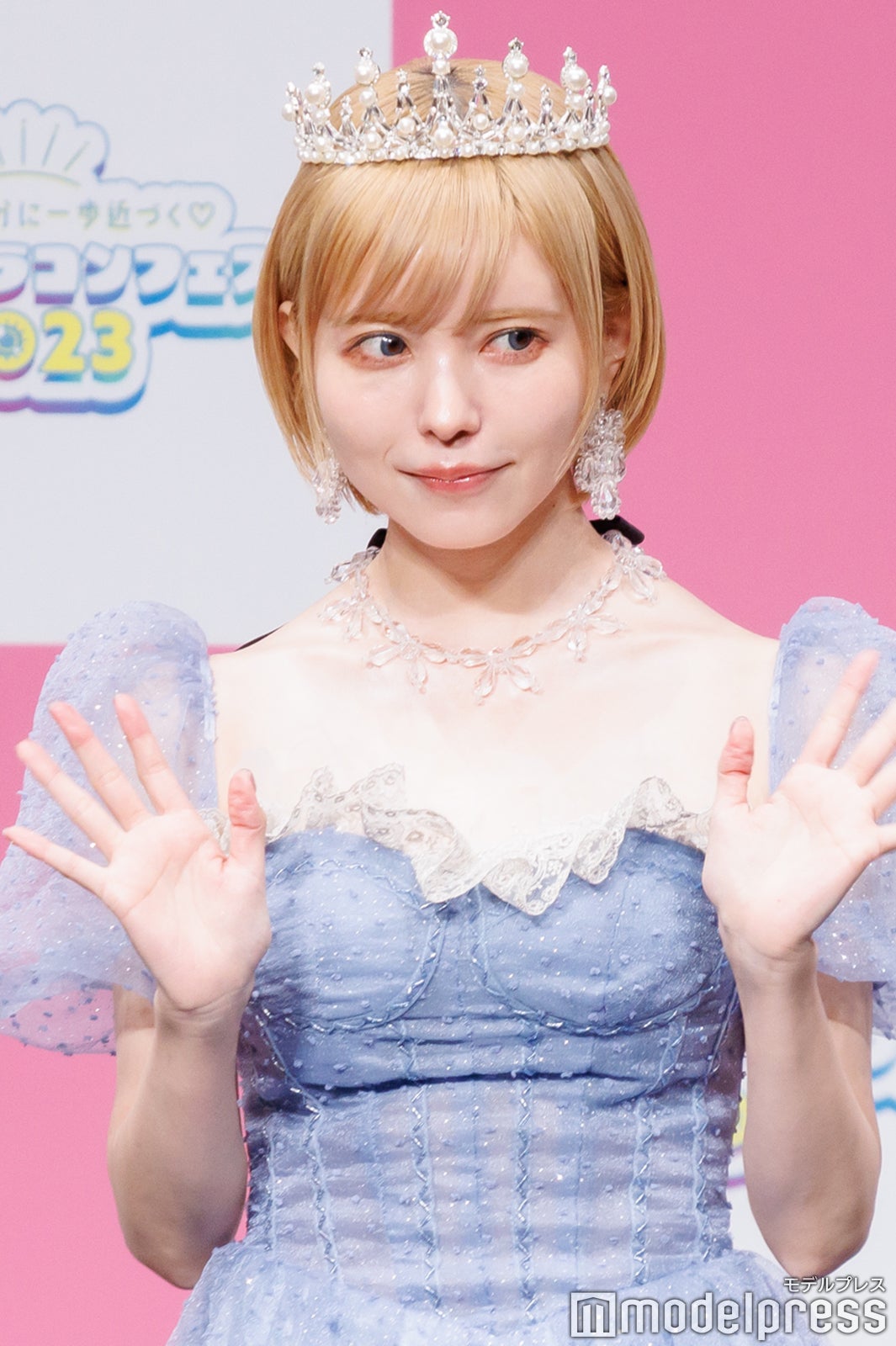 益若つばさ（C）モデルプレス