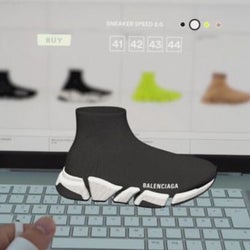 足もとをモードにスイッチ!「バレンシアガ」の人気スニーカー「スピード」の新作が発売中