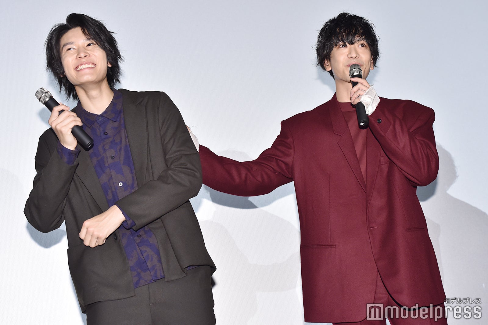 萩原利久、黒羽麻璃央（C）モデルプレス