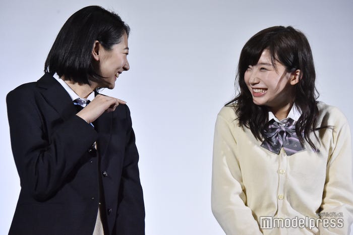 武田玲奈、小倉優香 (C)モデルプレス