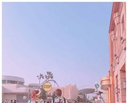 菊地亜美、夫とおそろコーデでUSJ満喫 幸せオーラに反響