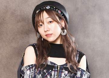 須田亜香里 キャミワンピ姿が「半端ないて！」「背中マジ綺麗」「ドキドキしちゃう」「大人の女性って感じでいいね！」