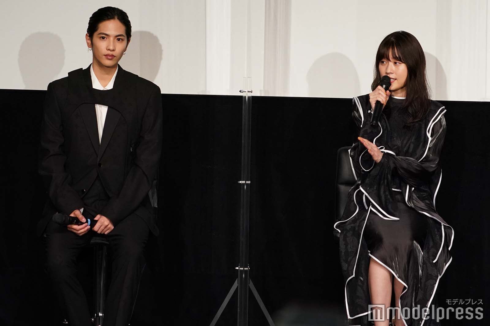 志尊淳、有村架純（C）モデルプレス