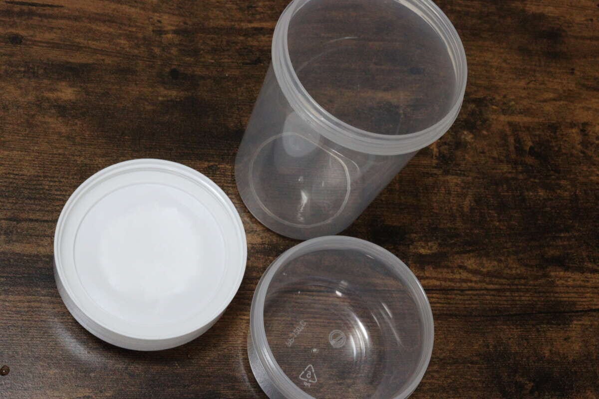 ダイソーのサラダボックス（二段式）の内容