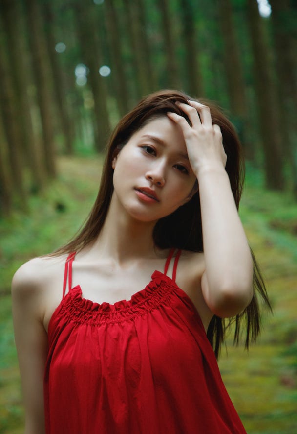 生見愛瑠/撮影:菊地泰久(画像提供:小学館)