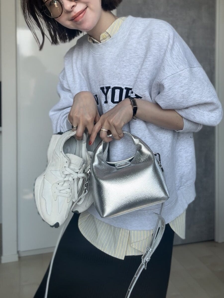 GUドルマンスリーブストライプシャツ GUドルマンスリーブストライプシャツのスウェットレイヤードコーデ