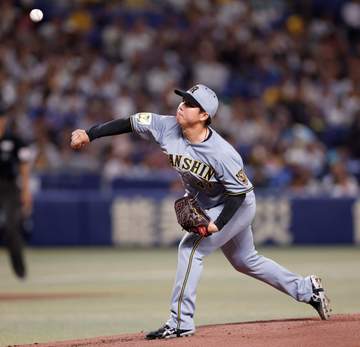阪神 村上が初回から59キロの超遅球 両軍ファンが大きくどよめく