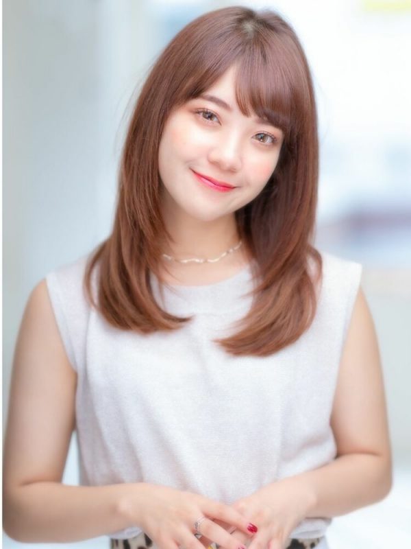 大人女性に似合うフェミニンな髪型特集 好印象なスタイルをレングス別にご紹介 モデルプレス