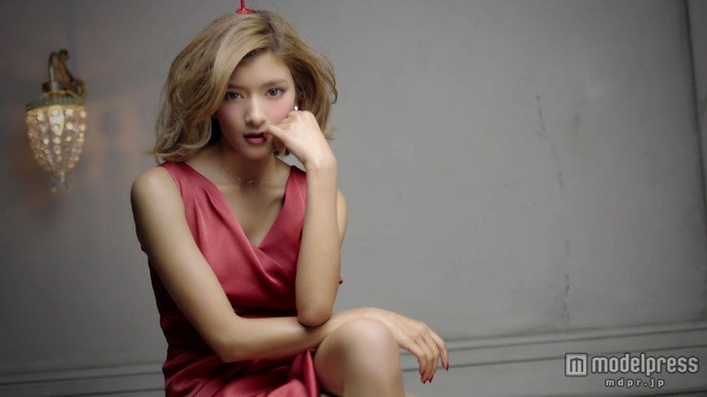 ローラ／「TBCでキレイに」篇