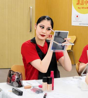 AS日本代表がメイク講習会 比嘉もえ「野生感が強調された」新テーマはハンター