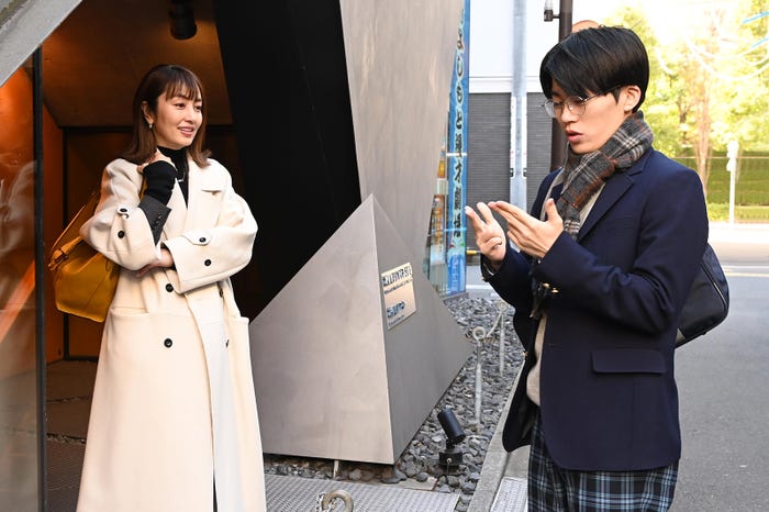 (左から)矢田亜希子、木全翔也 (C)ytv
