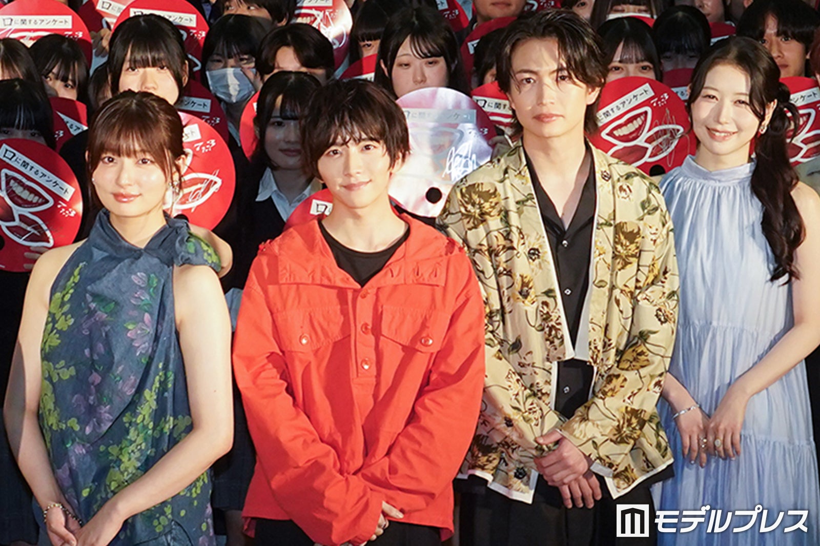 板垣李光人・綱啓永・吉川愛・ME:I MOMONAら、高校にサプライズ登場で420人の生徒が熱狂 学生時代の“恐怖体験”告白【口に関するアンケート】
