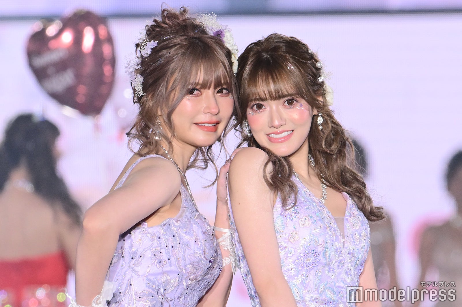 五十嵐美咲、鈴音りん「関コレ 2023 S／S」より（C）モデルプレス