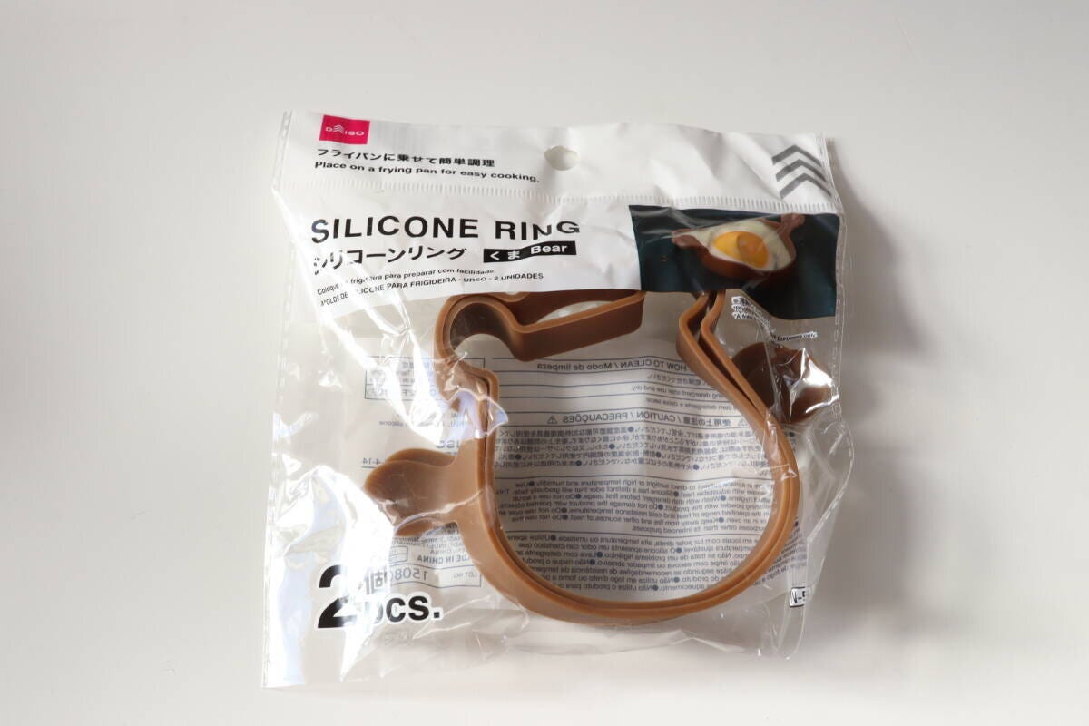 ダイソーのシリコーンリング（くま、2個）のパッケージ