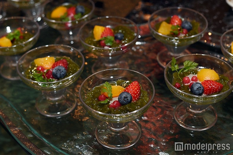 黒ゴマパンナコッタと抹茶ゼリー（C）モデルプレス