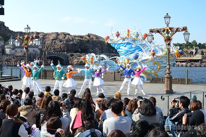 「カラフルホリデー・グリーティング」リドアイルにて実施