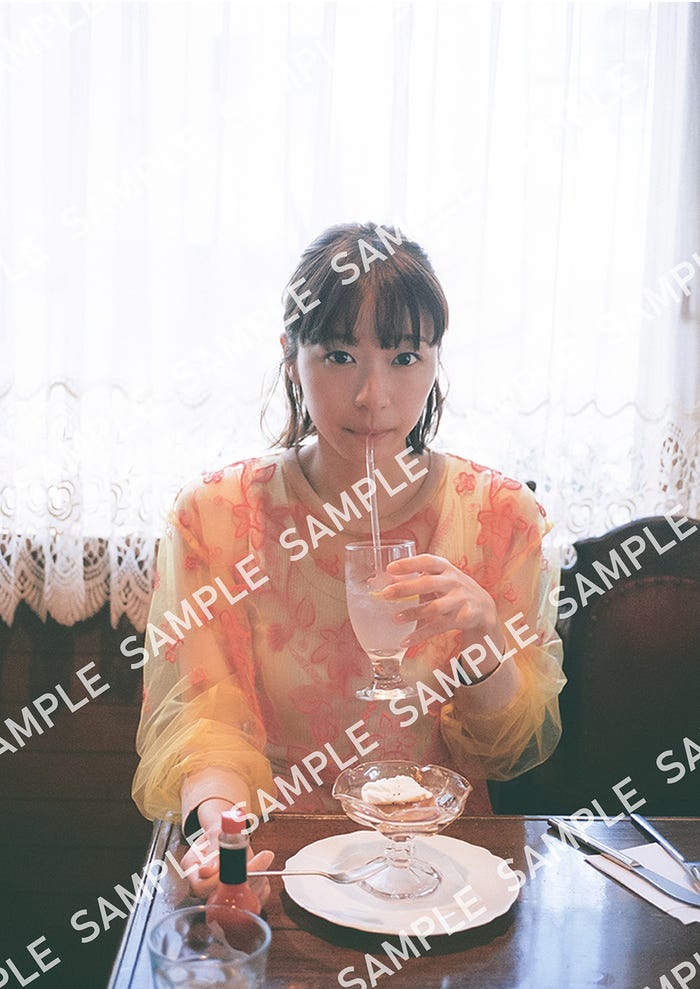 @Loppi・HMV限定特典:鳴海唯/photo by 三森いこ(提供写真)