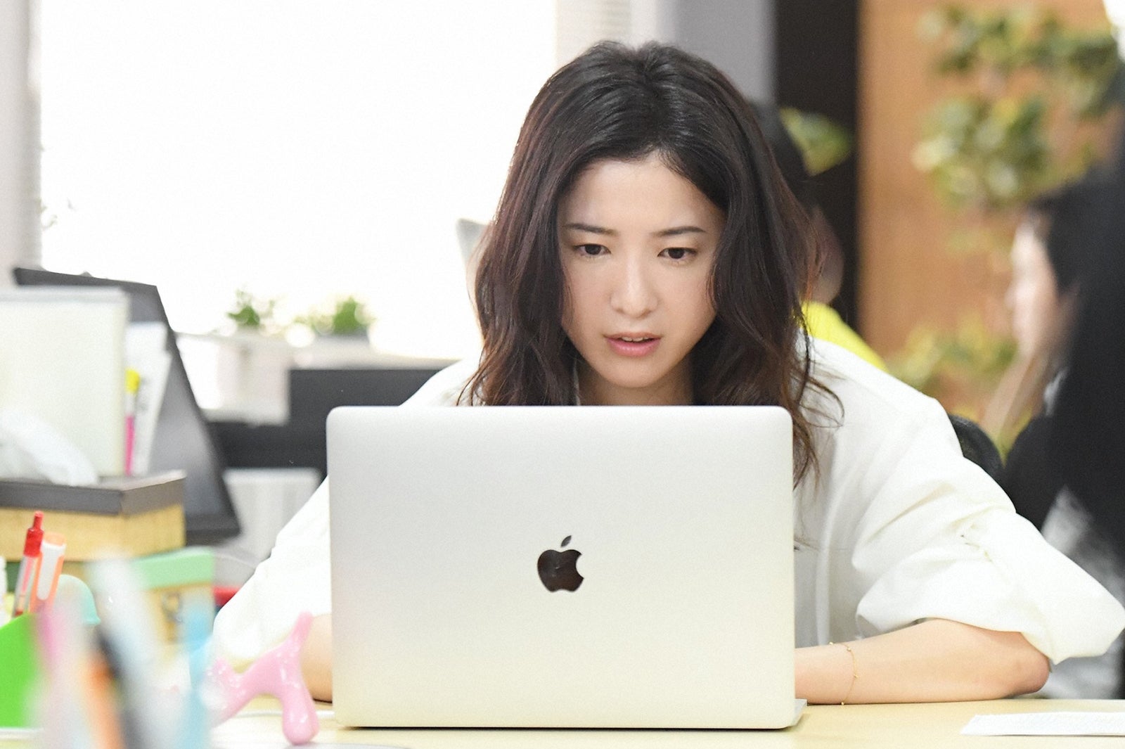 吉高由里子／「わたし、定時で帰ります。」第7話より（C）TBS