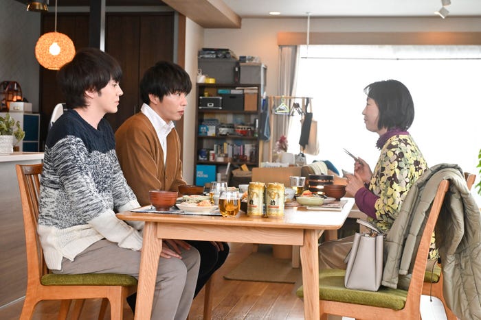 林遣都、田中圭、栗田よう子「おっさんずラブ-リターンズ-」第2話(C)テレビ朝日