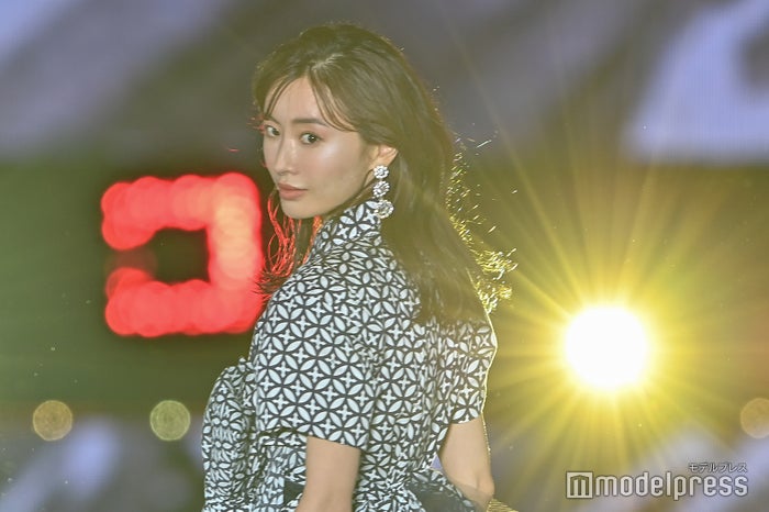 「Rakuten GirlsAward 2022SPRING/SUMMER」に出演した松本まりか (C)モデルプレス