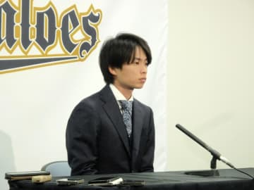 オリックス・山岡泰輔が単年契約で8000万円、FA権行使せず残留、来季は先発で