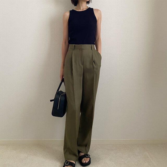 アメリカンスリーブブラタンクトップ　ワイドパンツ　コーデ