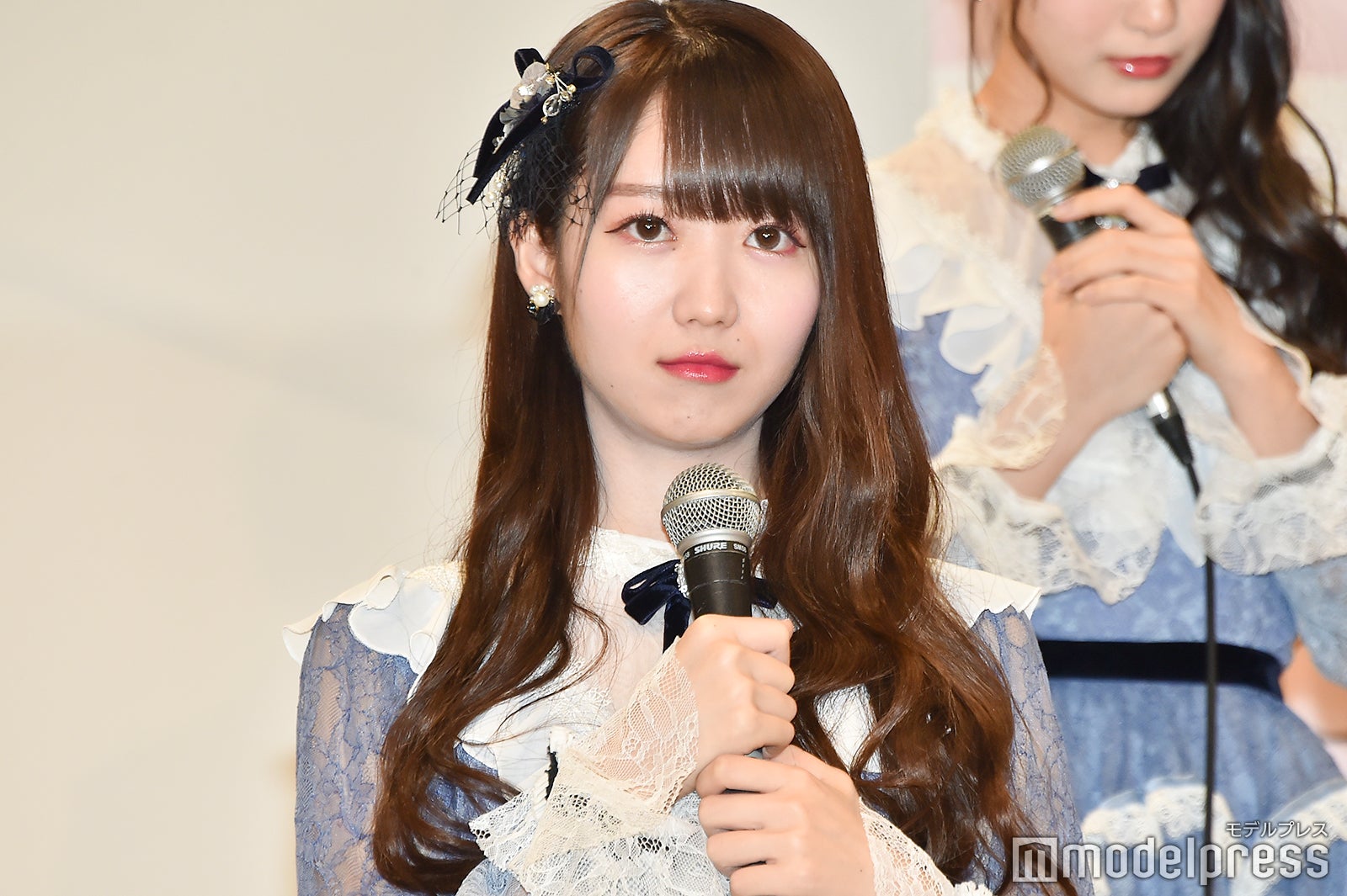 早泣き対決を行う大谷映美里 （C）モデルプレス