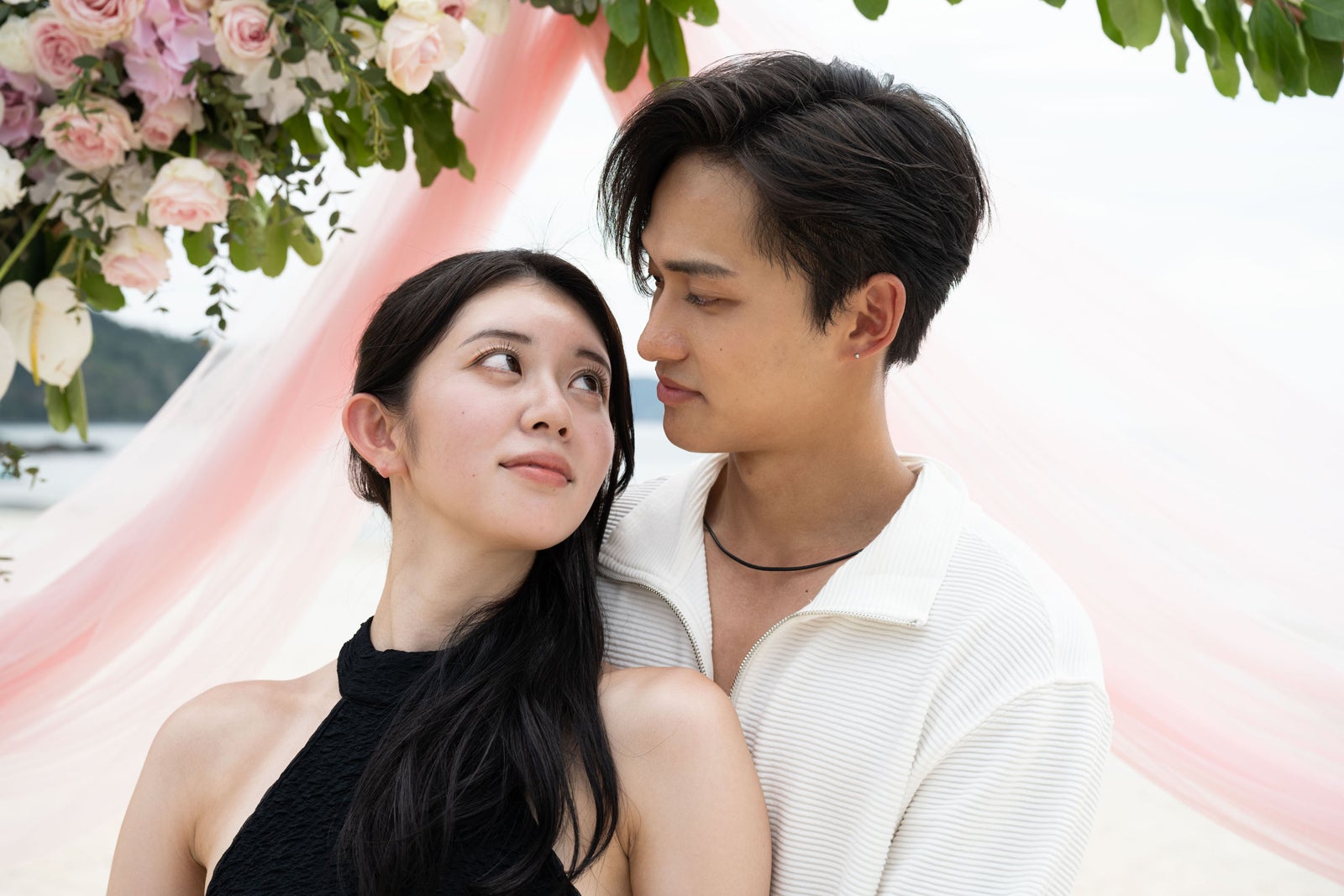 上原沙弓理、SHUN『シャッフルアイランド Season5』（C）AbemaTV, Inc