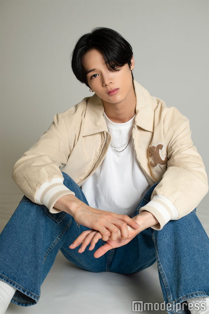 K (C)モデルプレス