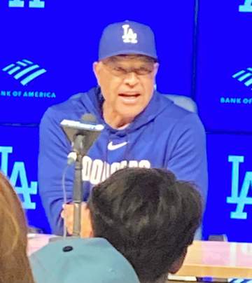 ドジャース キム・ヘソンが3A降格 ロバーツ監督が4選手入れ替え発表「彼をマイナーへ送った」エスピナルは戦力外からわずか4日でメジャー復帰