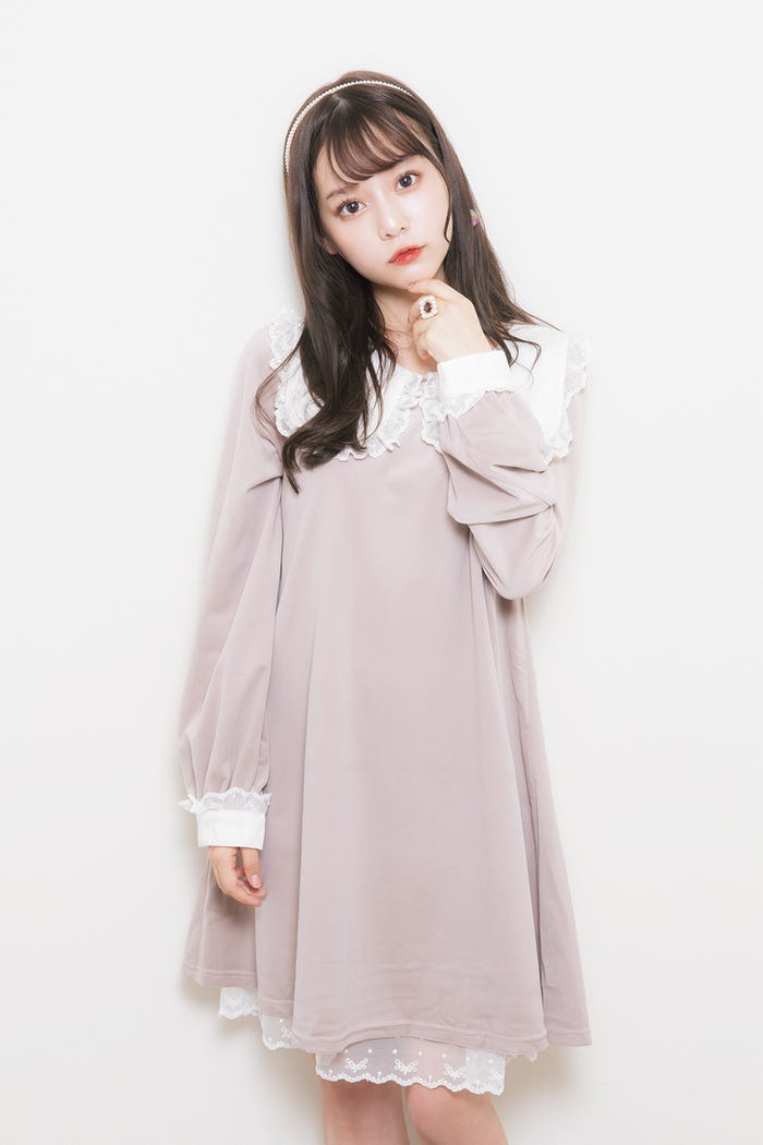 =LOVE・齊藤なぎさ/「LARME」046 Autumnより(提供写真)