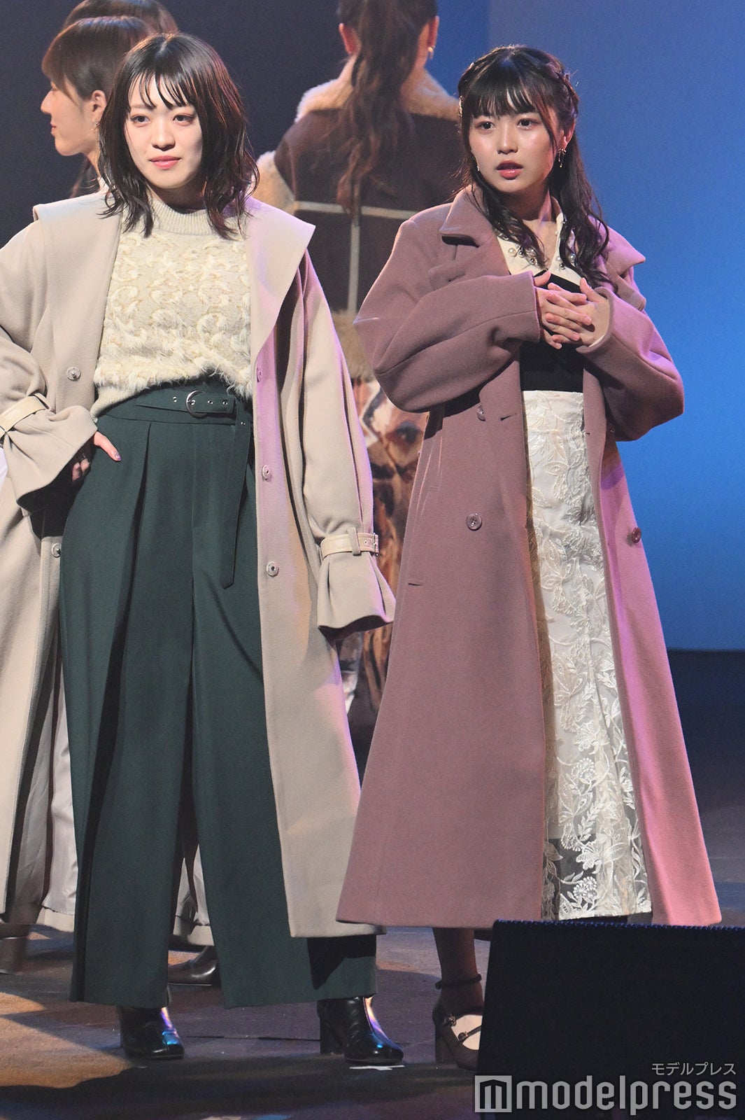 佐藤佳奈子＆坂本結菜（C）モデルプレス