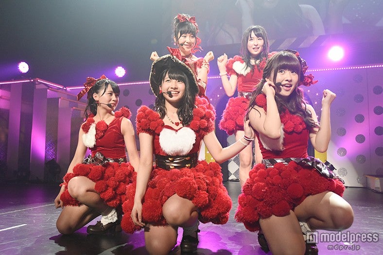 長崎県・長崎ブリックホールで公演を行ったAKB48ヤングメンバー（C)AKS