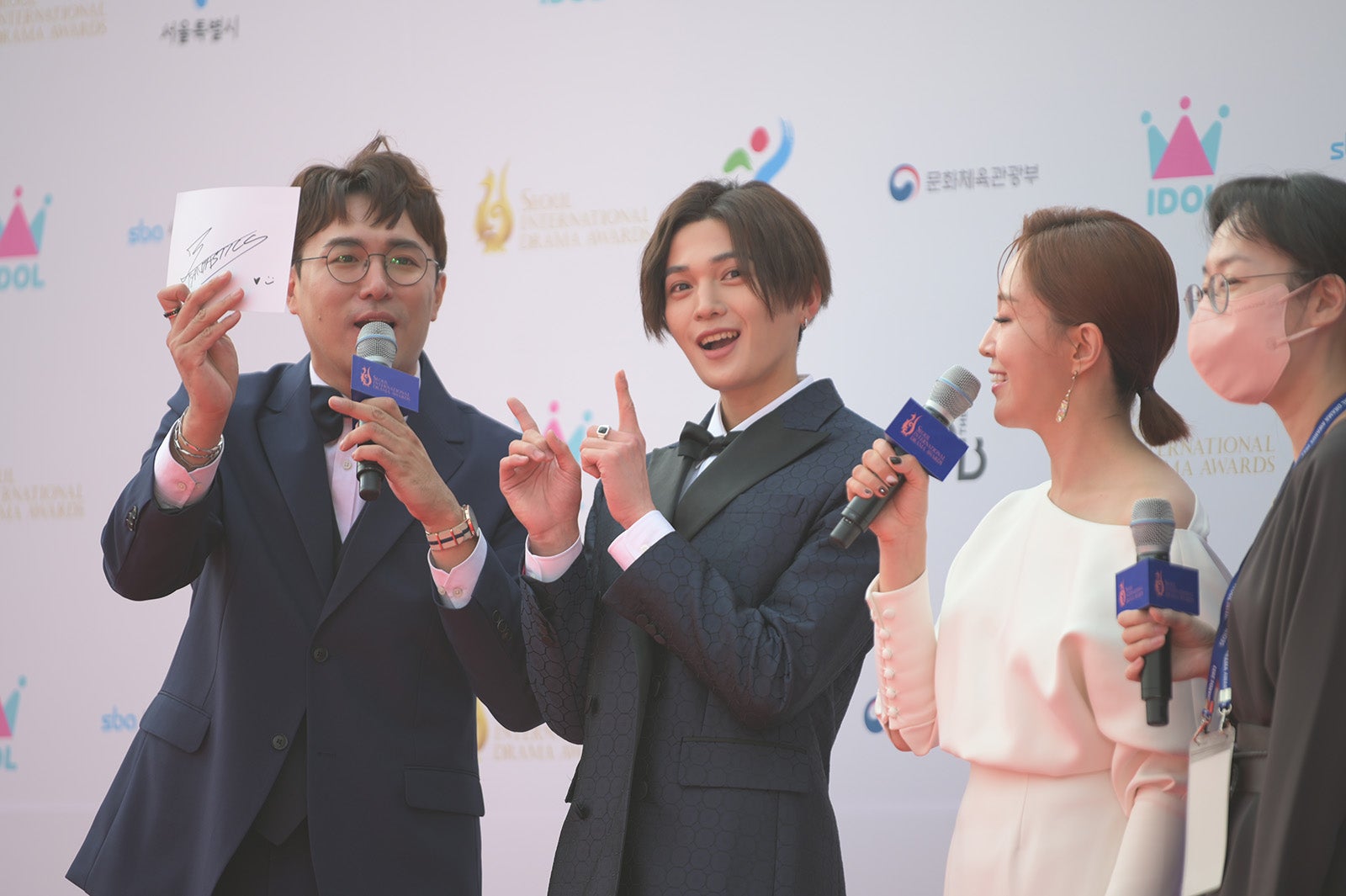 FANTASTICS八木勇征「美しい彼」で「ソウルドラマアワード」登壇 現地から受賞の喜びショット到着