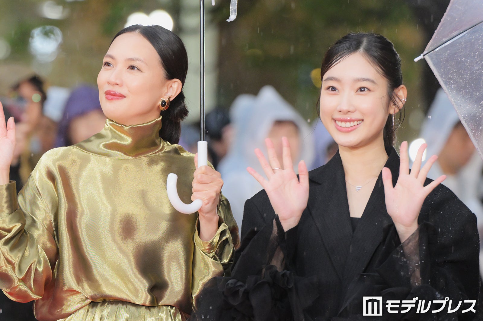 臼田あさ美、倉沢杏菜（C）モデルプレス