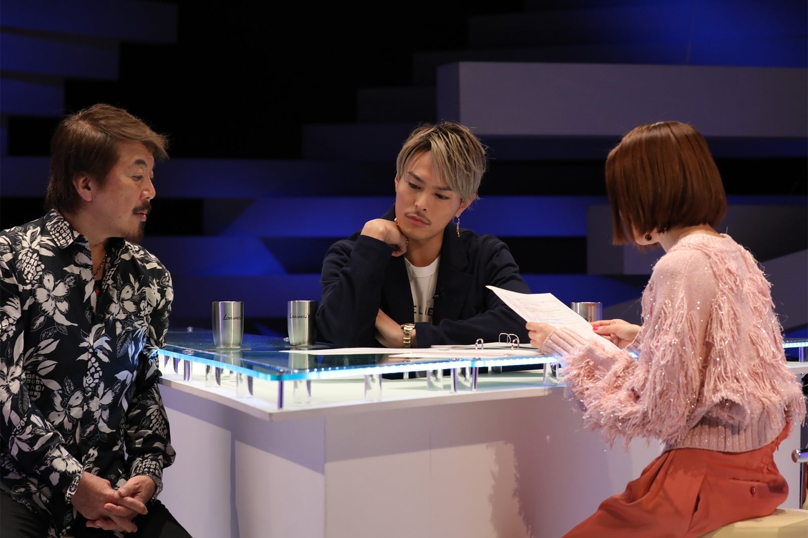 佐野健二、今市隆二、ベッキー／音楽番組「LOVE or NOT♪」より（提供画像）